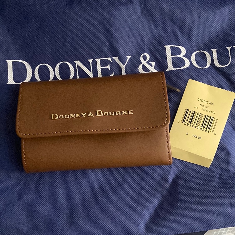 Dooney & Bourke  9 Slot Leather Wallet- NWT